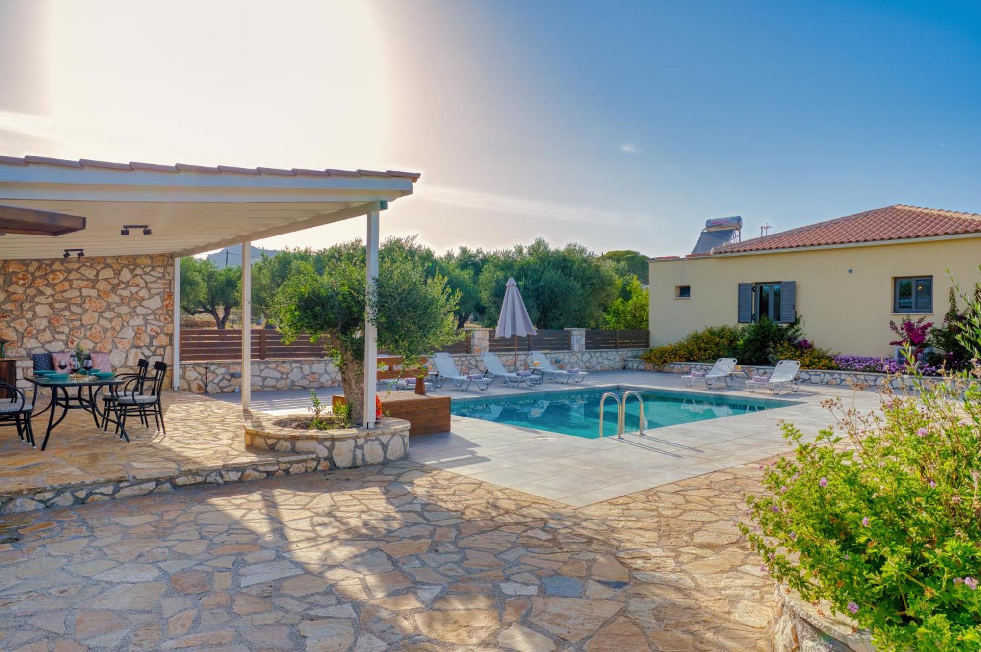 Astarte Villas - Astra Private Villas With Pool Vasilikí エクステリア 写真