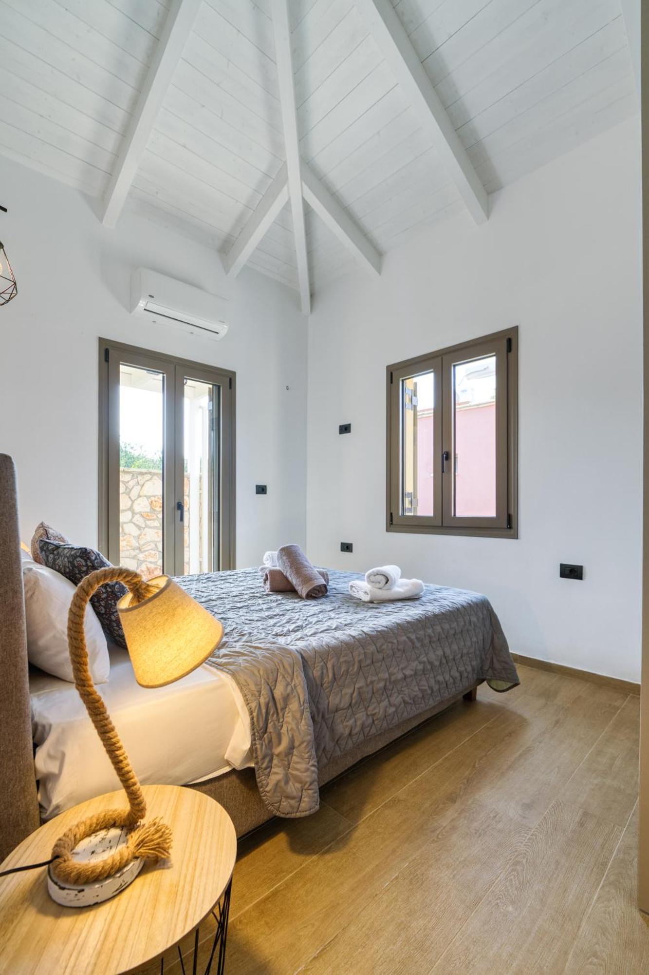 Astarte Villas - Astra Private Villas With Pool Vasilikí エクステリア 写真