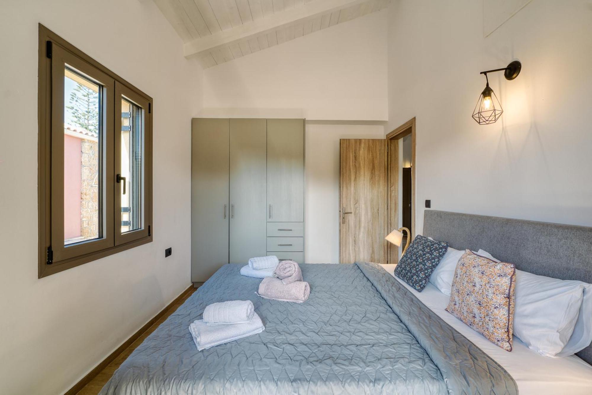 Astarte Villas - Astra Private Villas With Pool Vasilikí エクステリア 写真