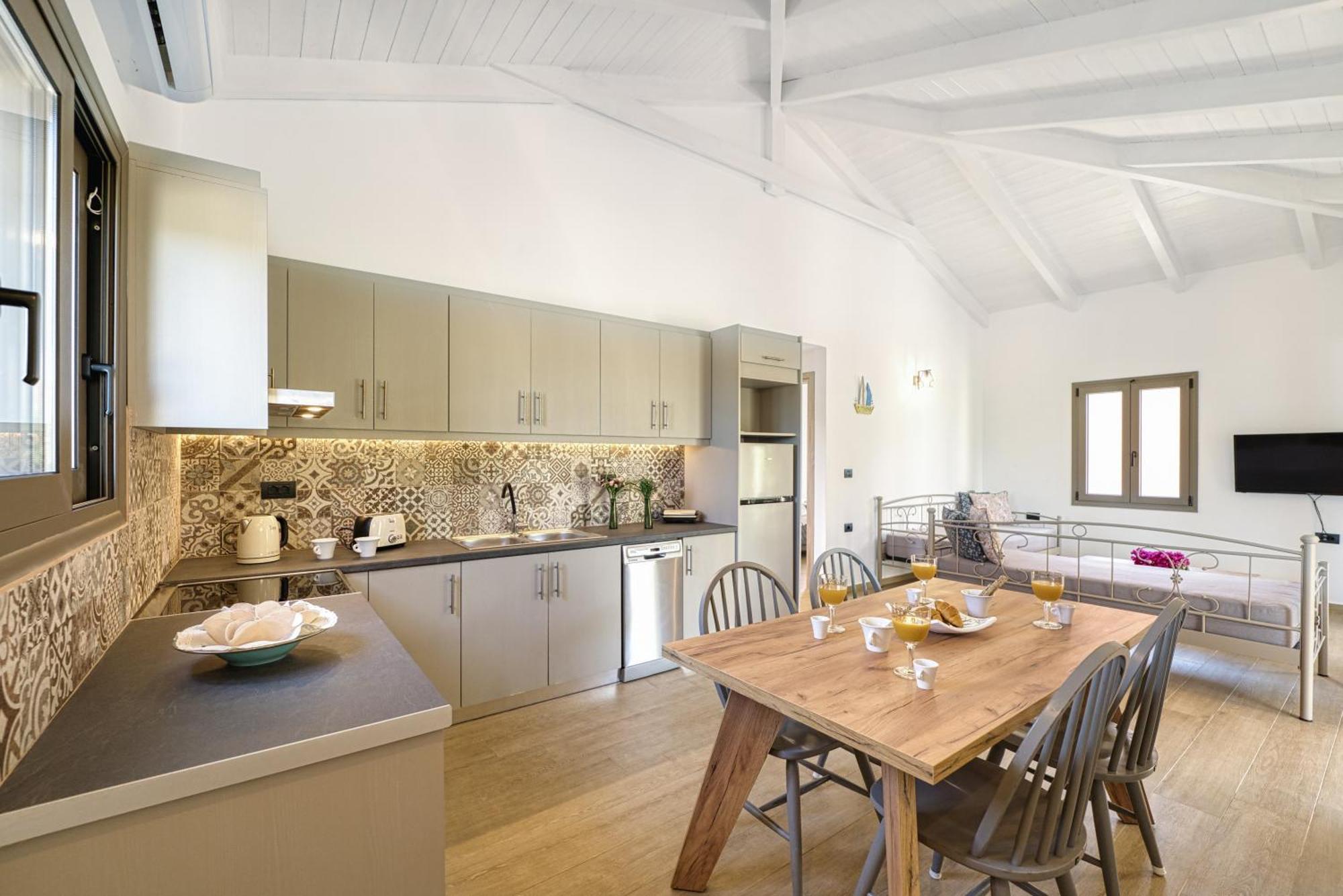 Astarte Villas - Astra Private Villas With Pool Vasilikí エクステリア 写真