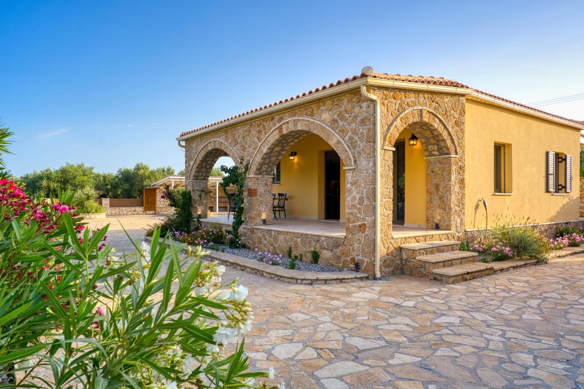 Astarte Villas - Astra Private Villas With Pool Vasilikí エクステリア 写真