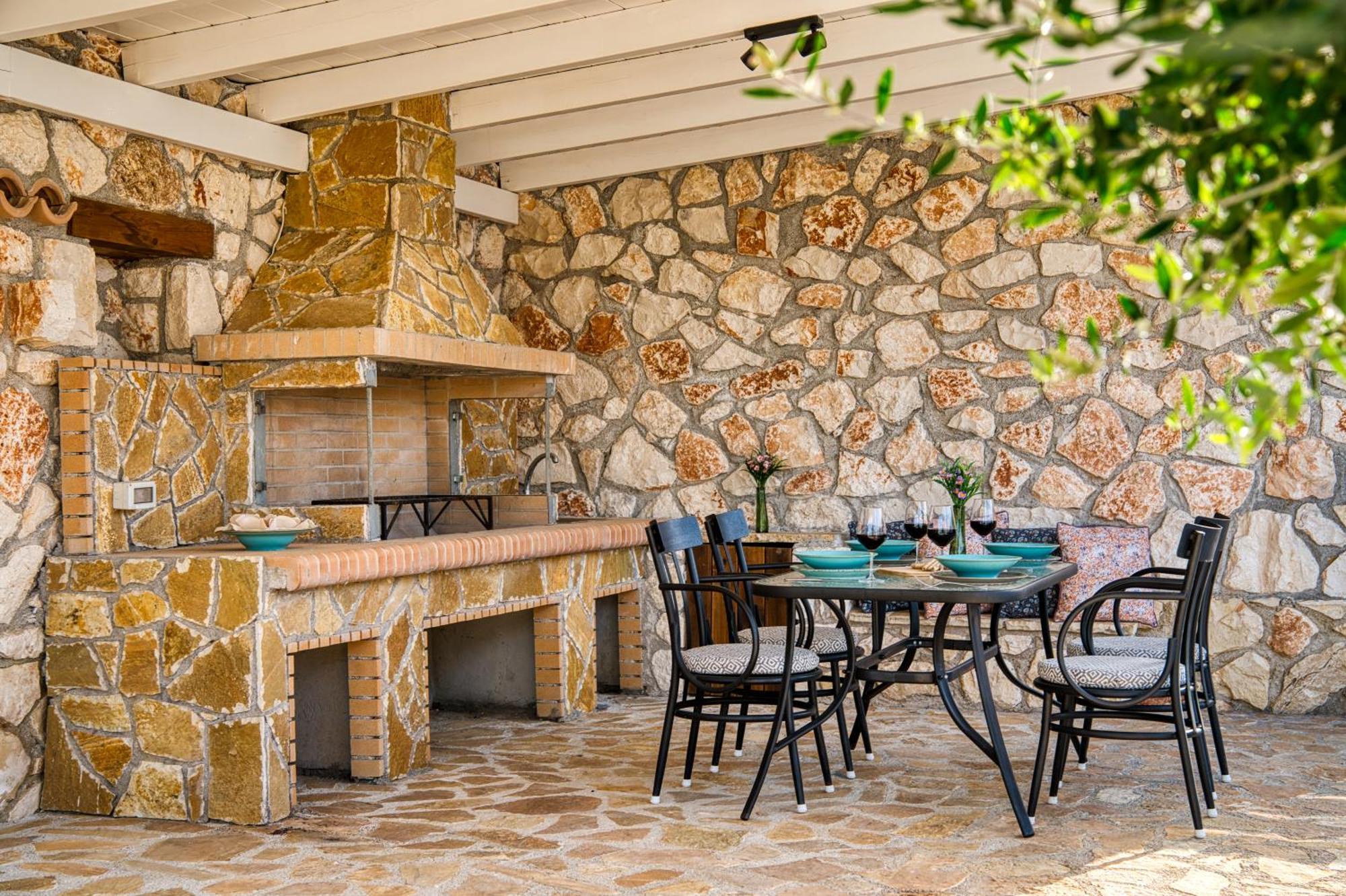 Astarte Villas - Astra Private Villas With Pool Vasilikí エクステリア 写真